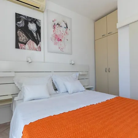 Strandhaus Vesna Eg 3 *