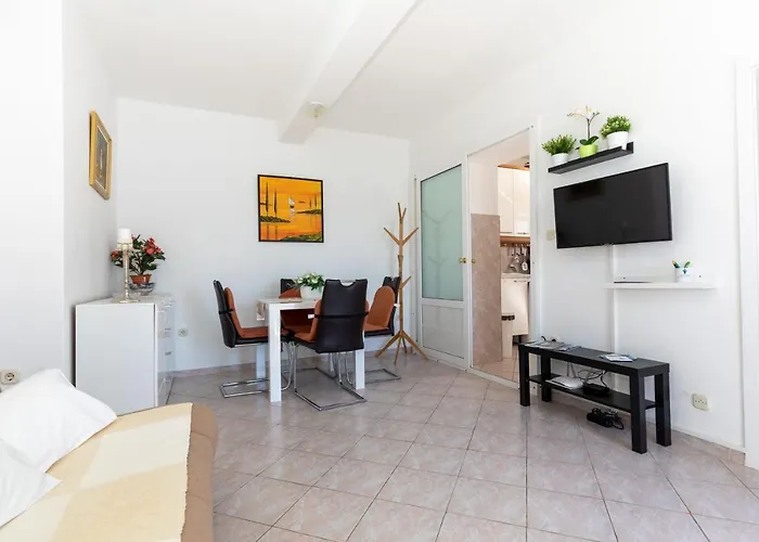 Strandhaus Vesna Eg 3 דירה